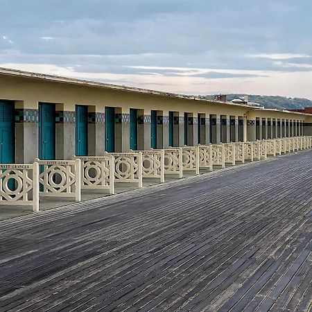 Studio En Rez De Jardin Deauville Centre Et Plage Екстериор снимка